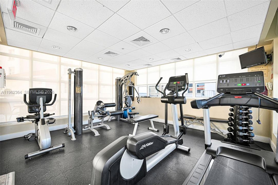 На продажу: $570,000 (2 спален, 2 ванн, 1044 Квадратных фут)