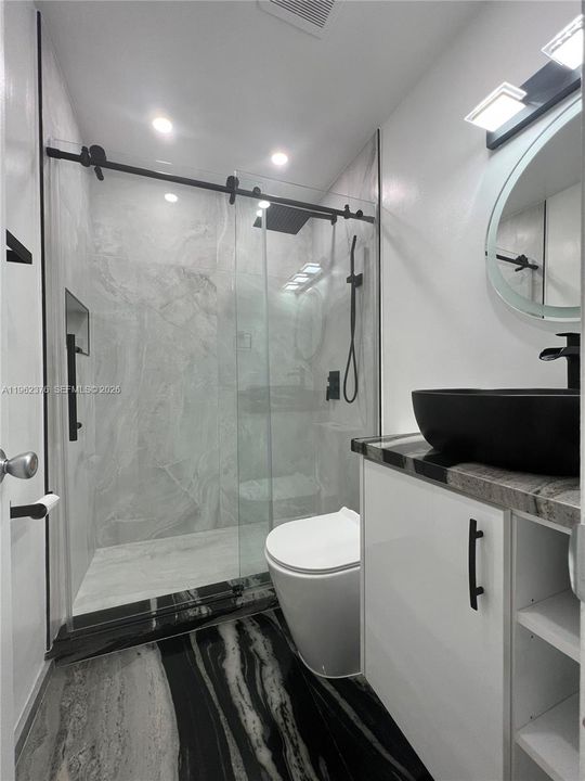 Recently Sold: $429,000 (3 beds, 2 baths, 1115 Square Feet)