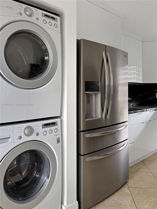Recently Sold: $429,000 (3 beds, 2 baths, 1115 Square Feet)