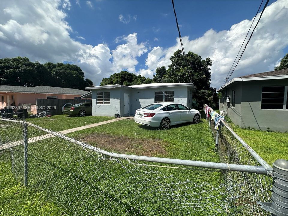 Activo con contrato: $349,900 (2 camas, 1 baños, 792 Pies cuadrados)