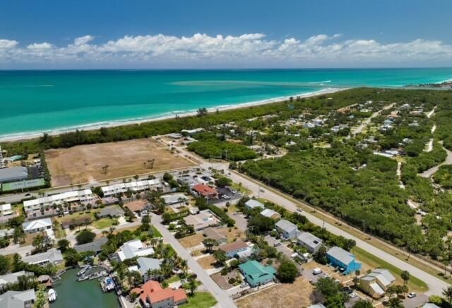 SHOREWINDS 9
