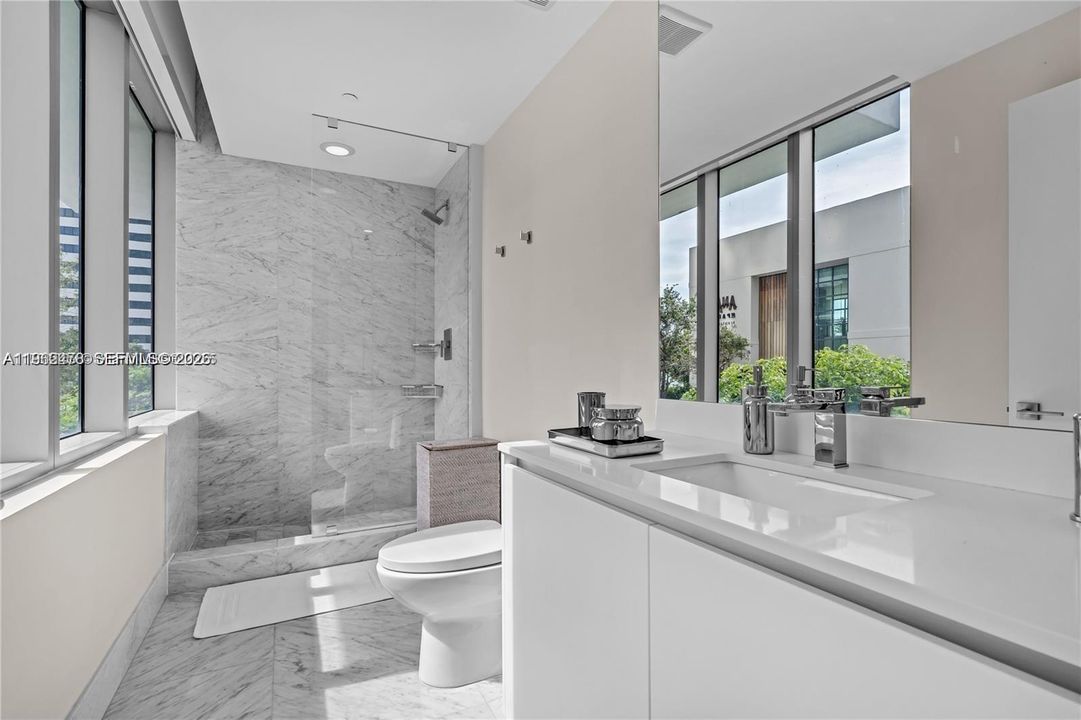 For Sale: $2,959,000 (4 beds, 5 baths, 3341 Square Feet)