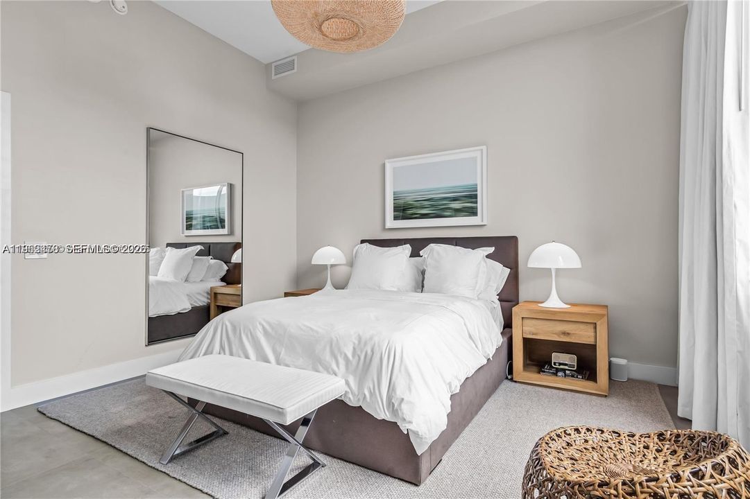 For Sale: $2,959,000 (4 beds, 5 baths, 3341 Square Feet)