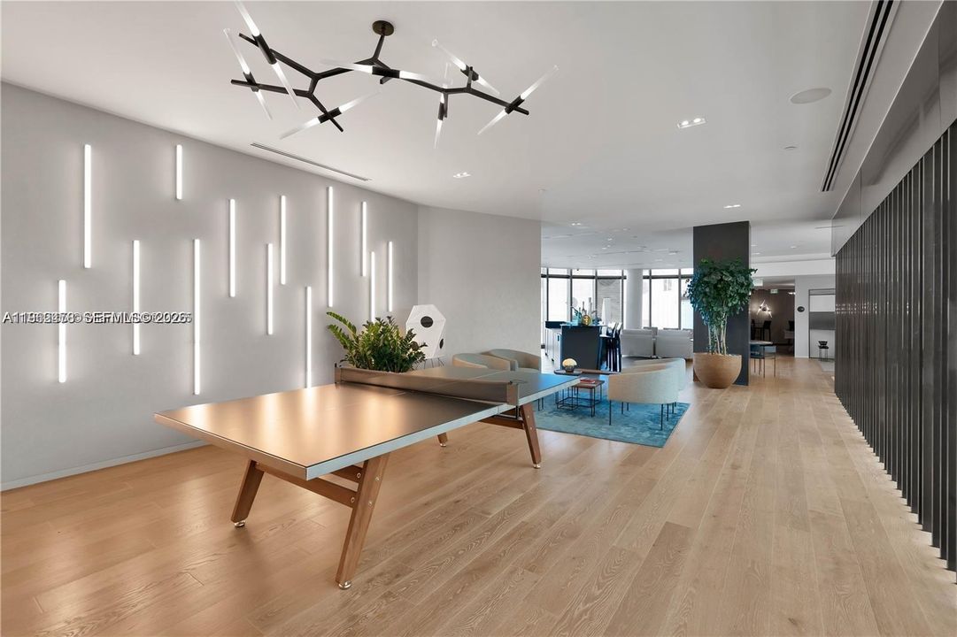 For Sale: $2,959,000 (4 beds, 5 baths, 3341 Square Feet)