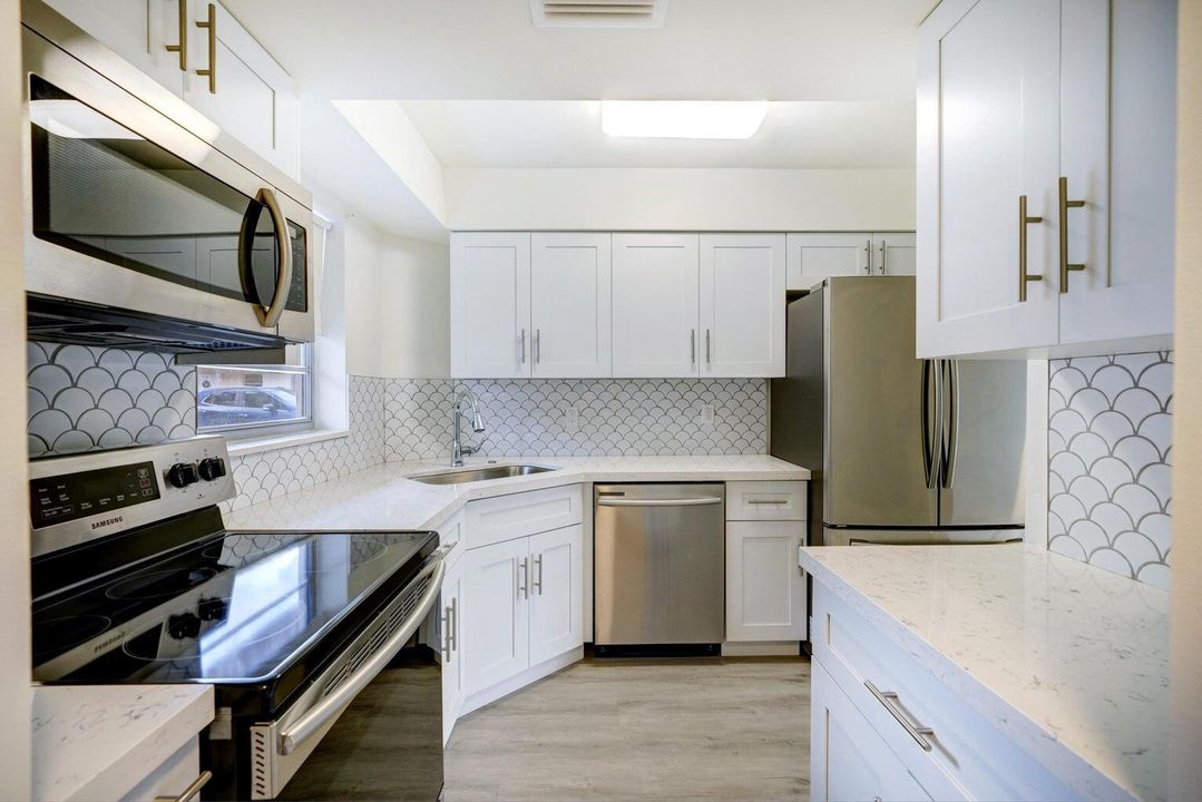 265 KITCHEN