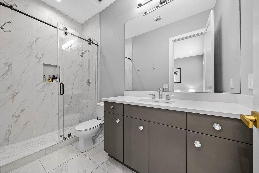 026-3019GinBerryWay-WestPalmBeach-FL-334