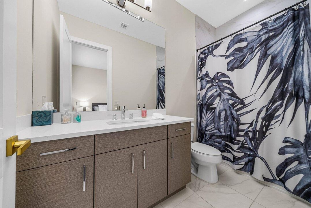 030-3019GinBerryWay-WestPalmBeach-FL-334