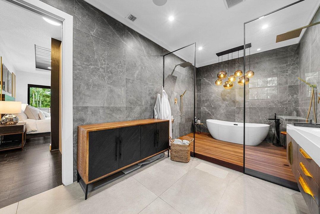 021-3019GinBerryWay-WestPalmBeach-FL-334