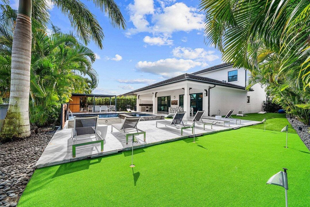 044-3019GinBerryWay-WestPalmBeach-FL-334
