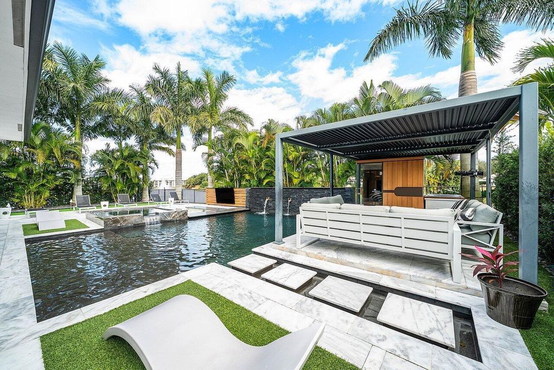 037-3019GinBerryWay-WestPalmBeach-FL-334