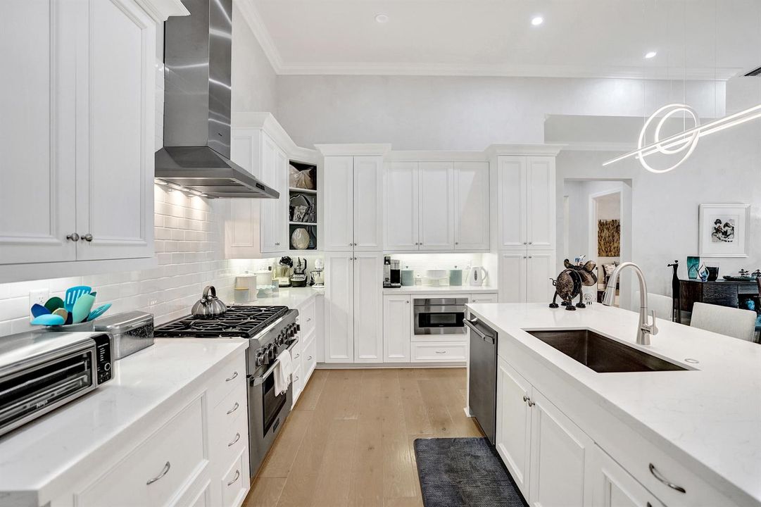 2590 Estates Dr