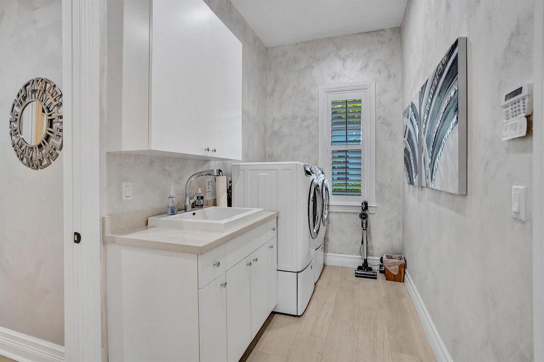 2590 Estates Dr