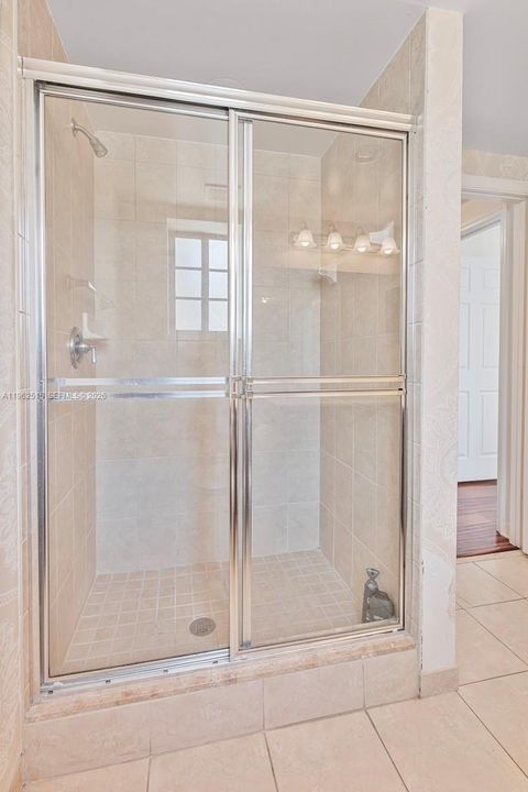 2nd bathroom