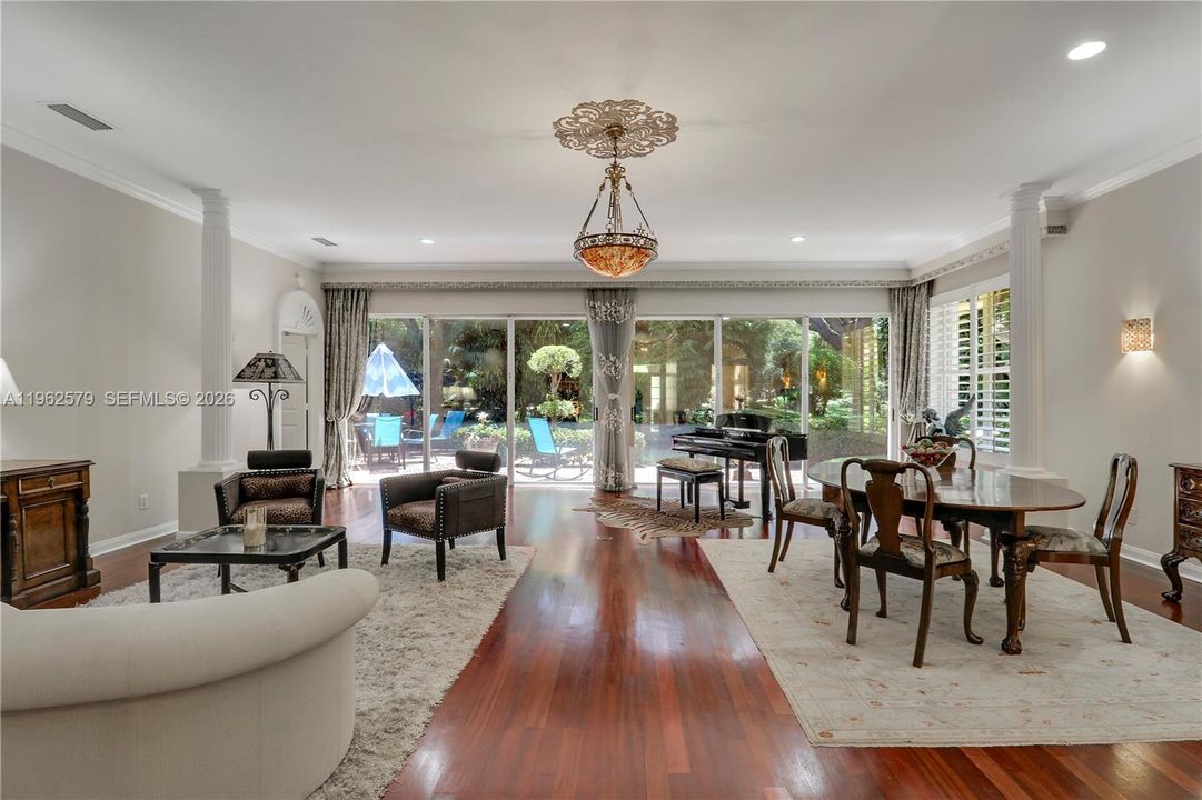 Active With Contract: $789,000 (2 beds, 2 baths, 1847 Square Feet)