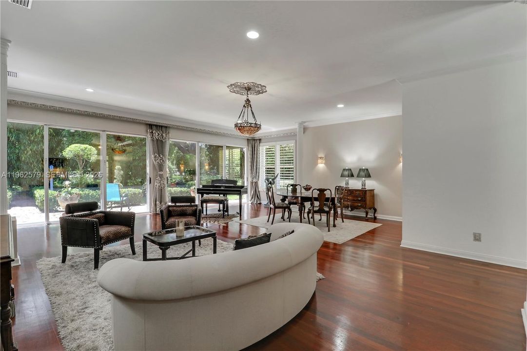Active With Contract: $789,000 (2 beds, 2 baths, 1847 Square Feet)