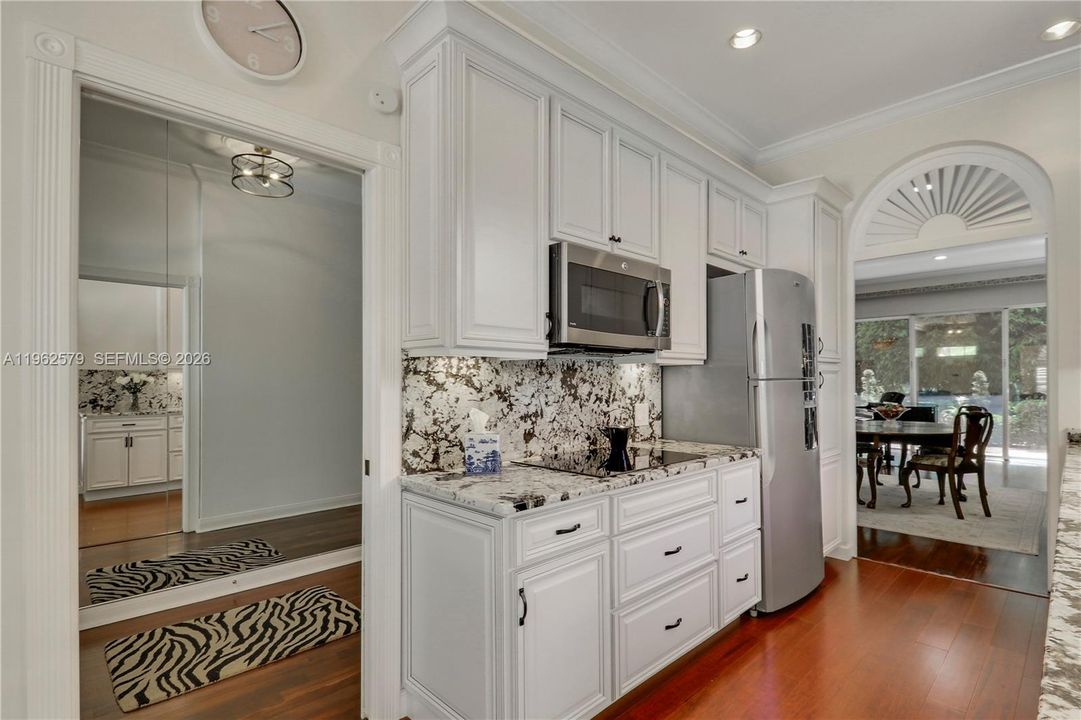 Active With Contract: $789,000 (2 beds, 2 baths, 1847 Square Feet)