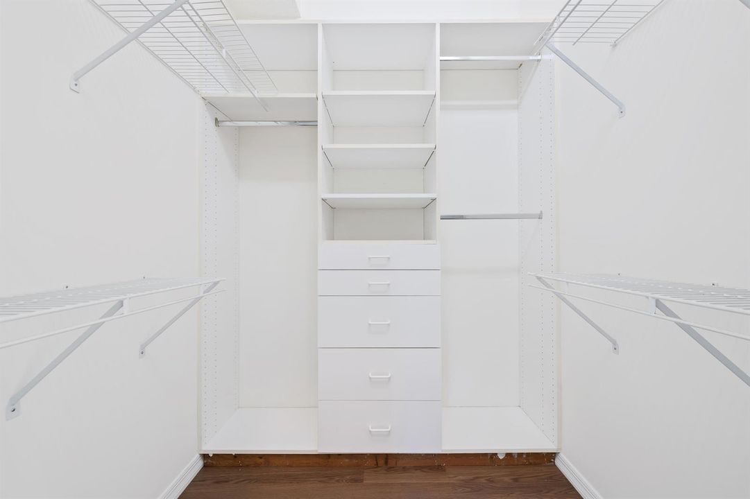 walk in closet