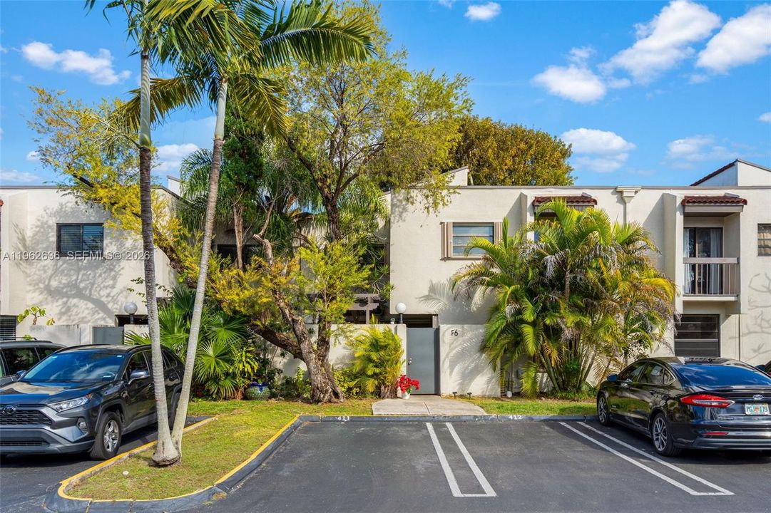 For Sale: $530,000 (3 beds, 2 baths, 1234 Square Feet)