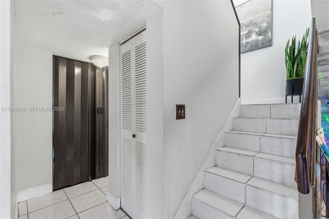 For Sale: $530,000 (3 beds, 2 baths, 1234 Square Feet)