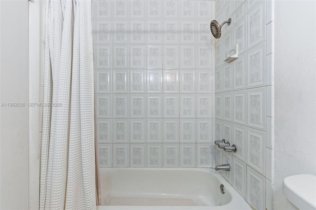 For Sale: $530,000 (3 beds, 2 baths, 1234 Square Feet)