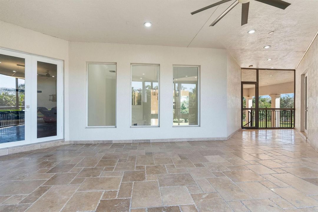 2ND FLOOR BREEZEWAY