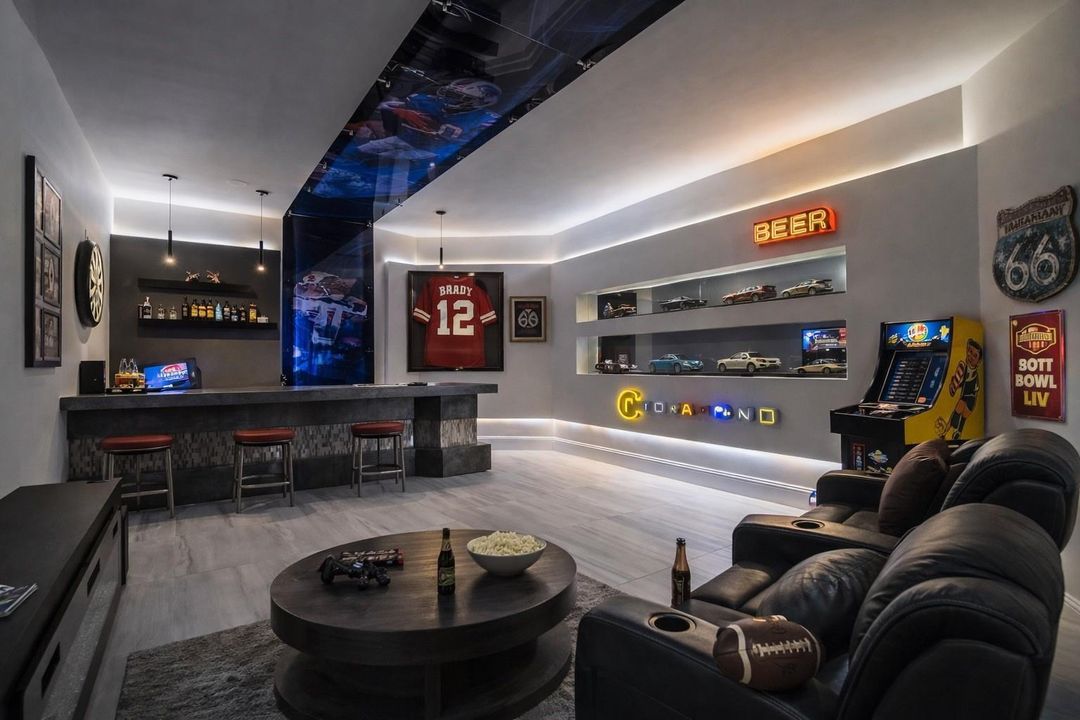 VIRUTAL STAGED MANCAVE
