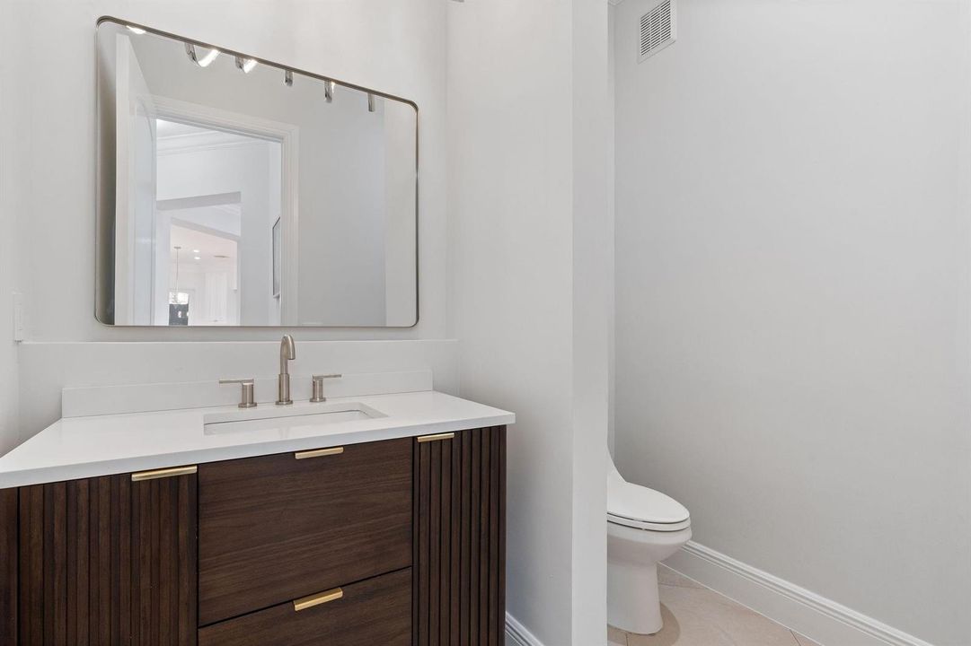 POWDER ROOM