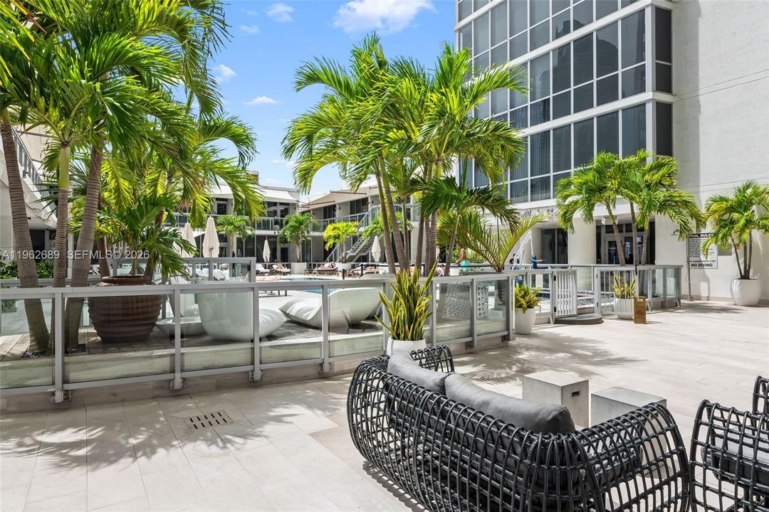 For Sale: $4,500,000 (4 beds, 4 baths, 3800 Square Feet)