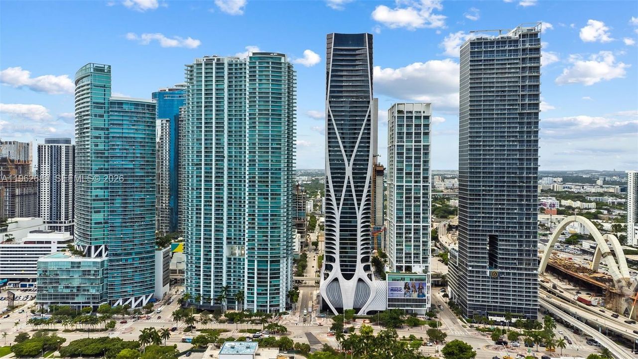 For Sale: $4,500,000 (4 beds, 4 baths, 3800 Square Feet)