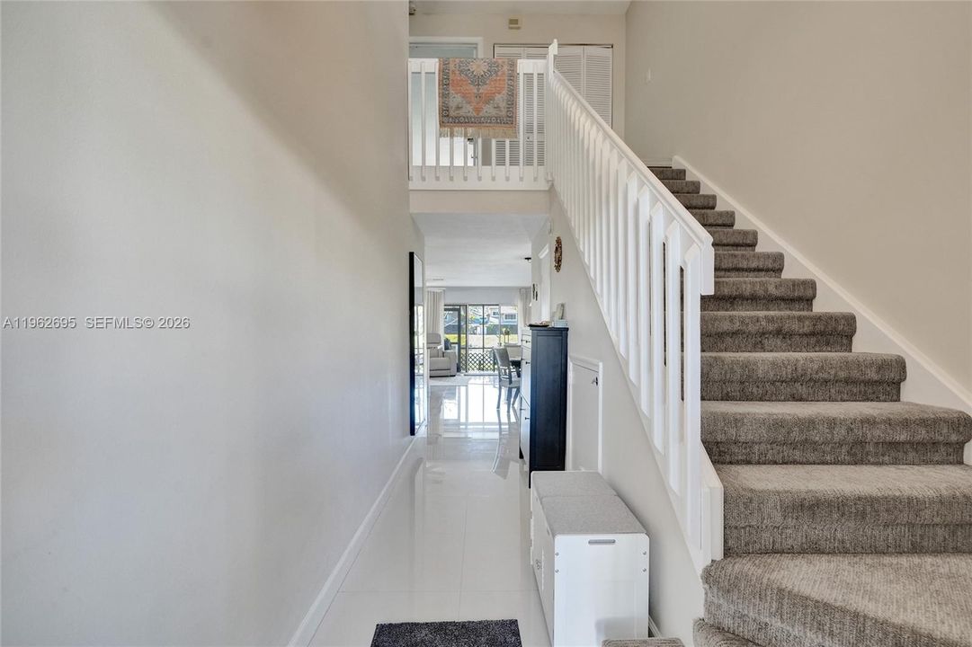 En Venta: $395,000 (2 camas, 2 baños, 1429 Pies cuadrados)