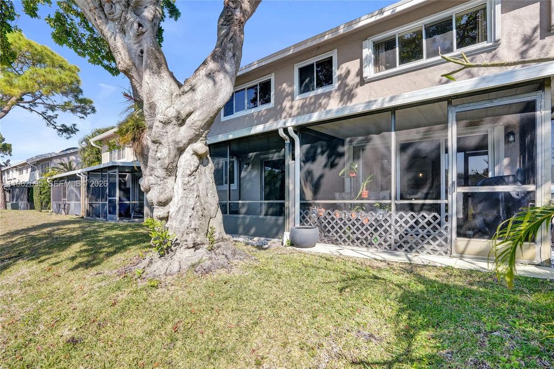 En Venta: $395,000 (2 camas, 2 baños, 1429 Pies cuadrados)