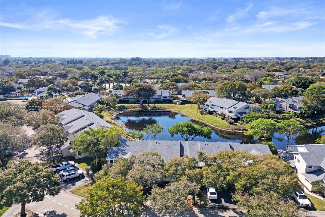 En Venta: $395,000 (2 camas, 2 baños, 1429 Pies cuadrados)