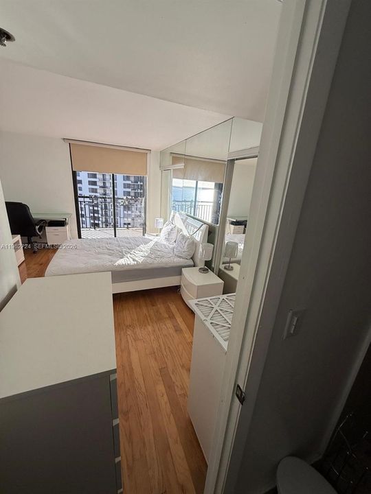 En Venta: $329,000 (1 camas, 1 baños, 700 Pies cuadrados)
