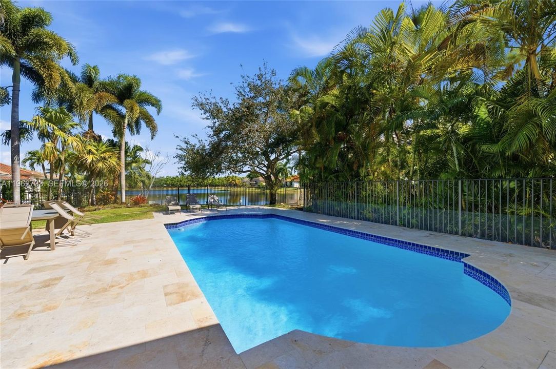 Active With Contract: $1,500,000 (4 beds, 3 baths, 3037 Square Feet)
