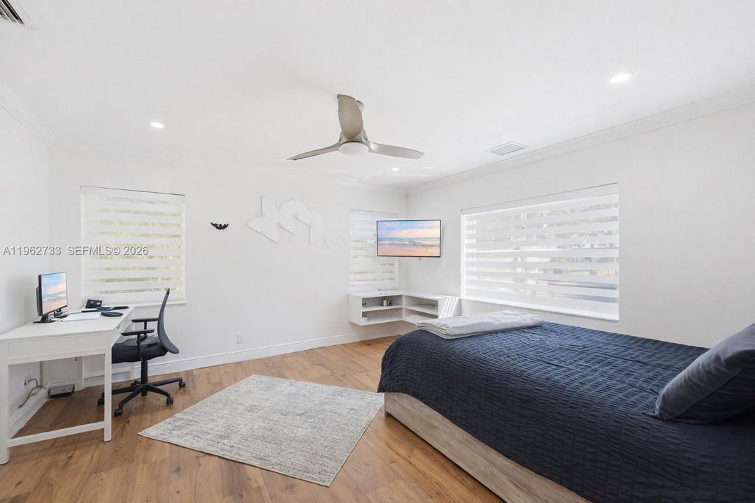 Active With Contract: $1,500,000 (4 beds, 3 baths, 3037 Square Feet)