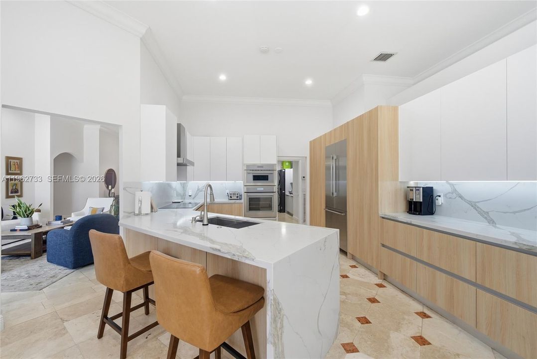 Active With Contract: $1,500,000 (4 beds, 3 baths, 3037 Square Feet)