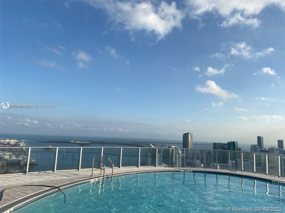 En Venta: $1,250,000 (2 camas, 3 baños, 1560 Pies cuadrados)