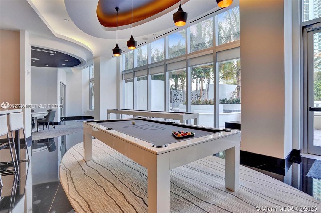 En Venta: $1,250,000 (2 camas, 3 baños, 1560 Pies cuadrados)