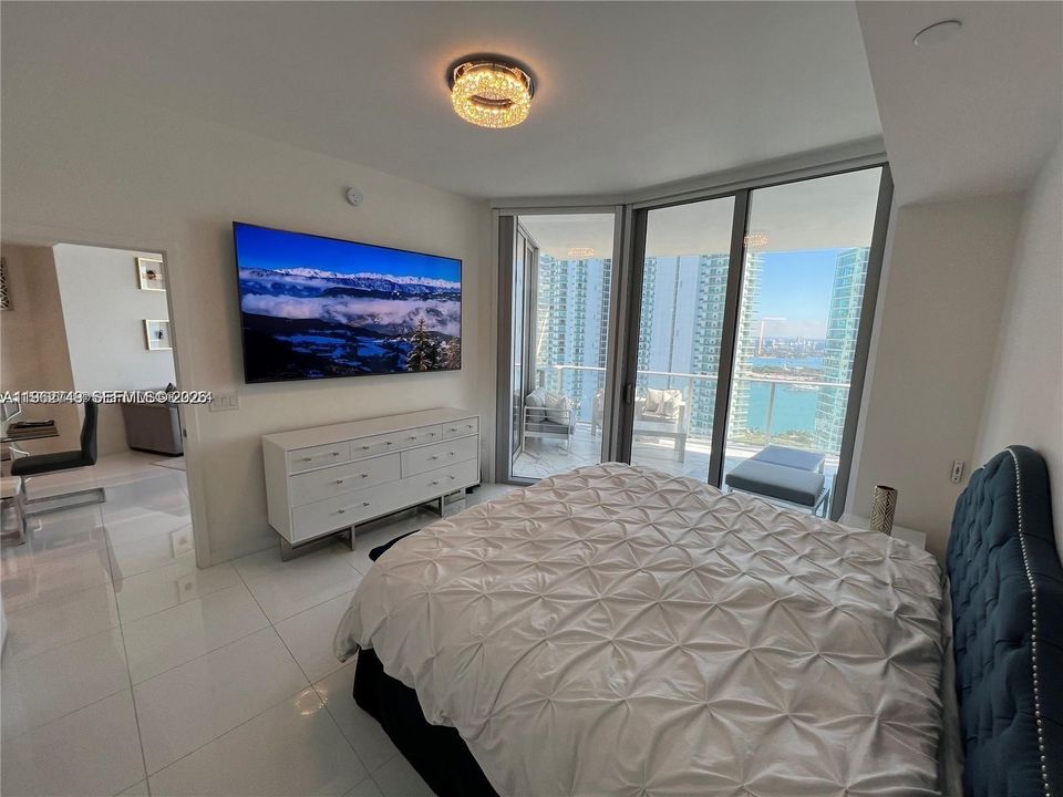 En Venta: $1,250,000 (2 camas, 3 baños, 1560 Pies cuadrados)