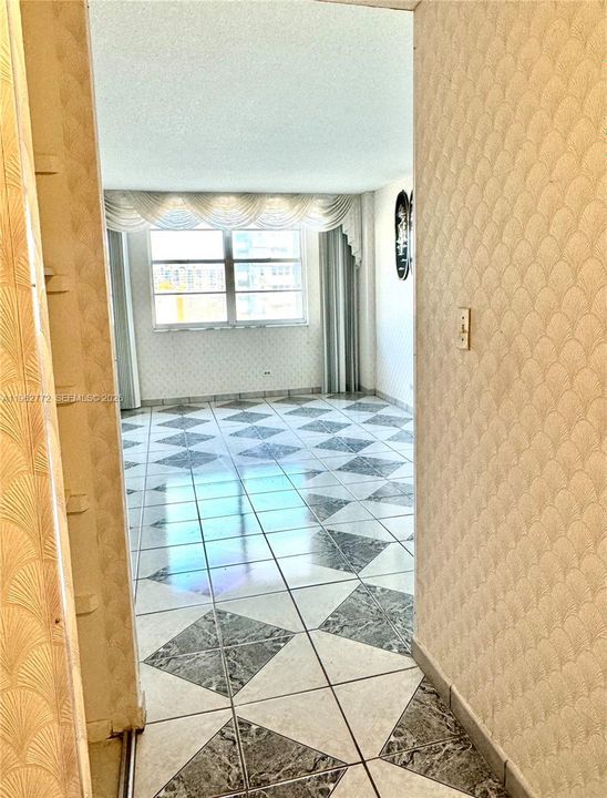 En Venta: $289,000 (1 camas, 1 baños, 943 Pies cuadrados)