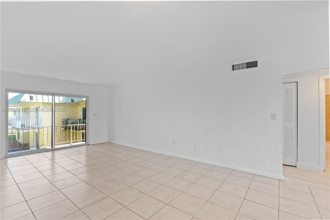 En Venta: $185,000 (2 camas, 1 baños, 840 Pies cuadrados)