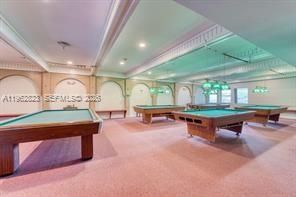 На продажу: $135,999 (2 спален, 2 ванн, 1021 Квадратных фут)