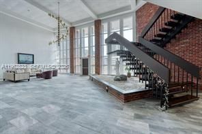На продажу: $135,999 (2 спален, 2 ванн, 1021 Квадратных фут)