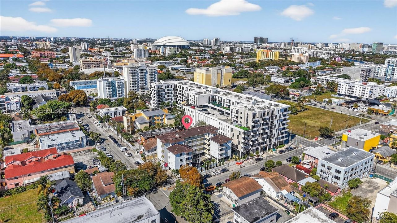 En Venta: $272,000 (2 camas, 1 baños, 700 Pies cuadrados)