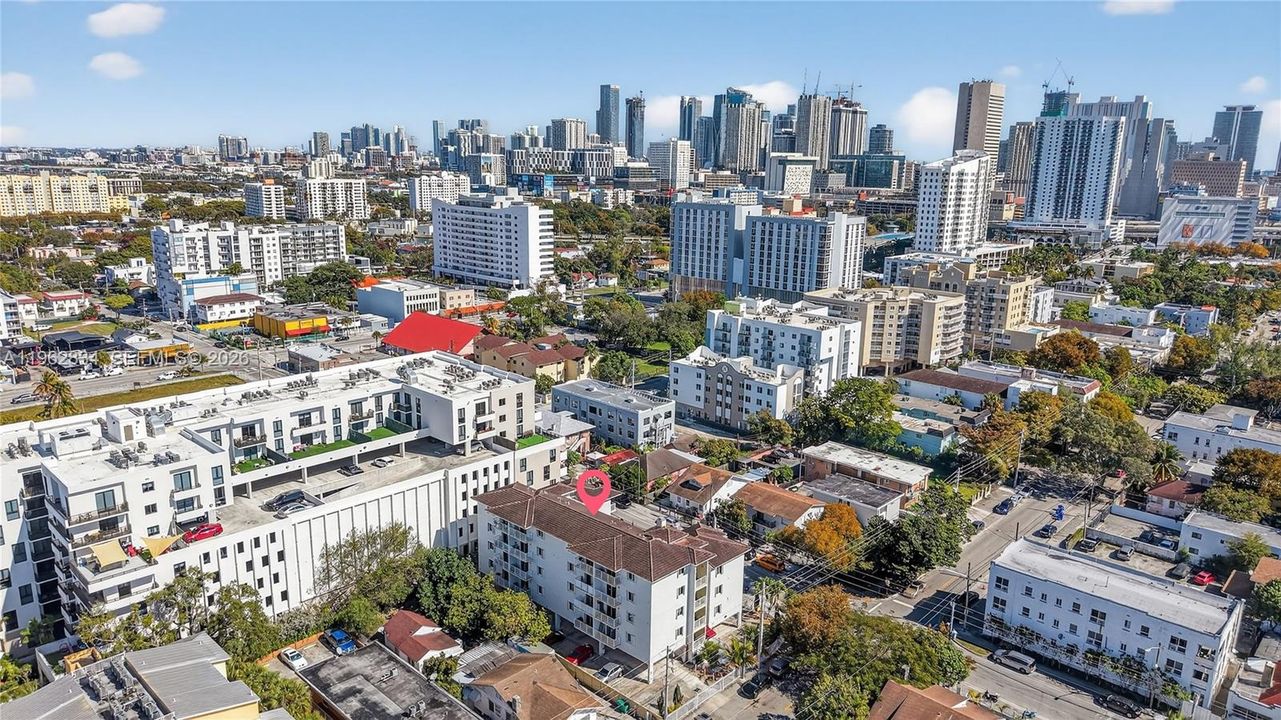 En Venta: $272,000 (2 camas, 1 baños, 700 Pies cuadrados)