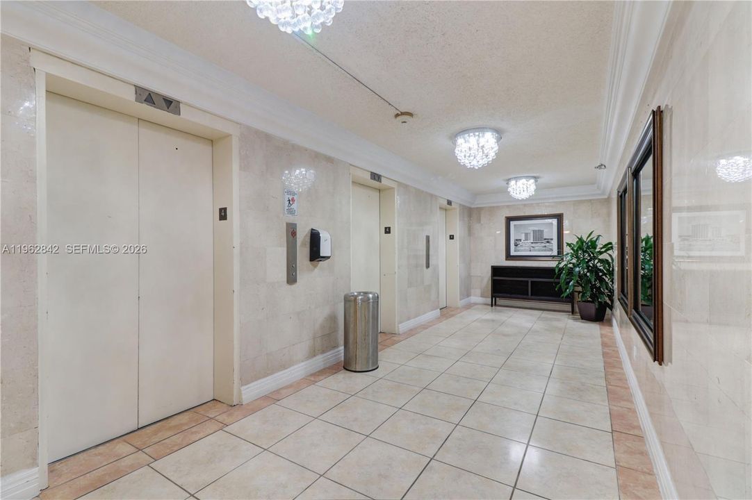 En Venta: $130,000 (0 camas, 1 baños, 360 Pies cuadrados)