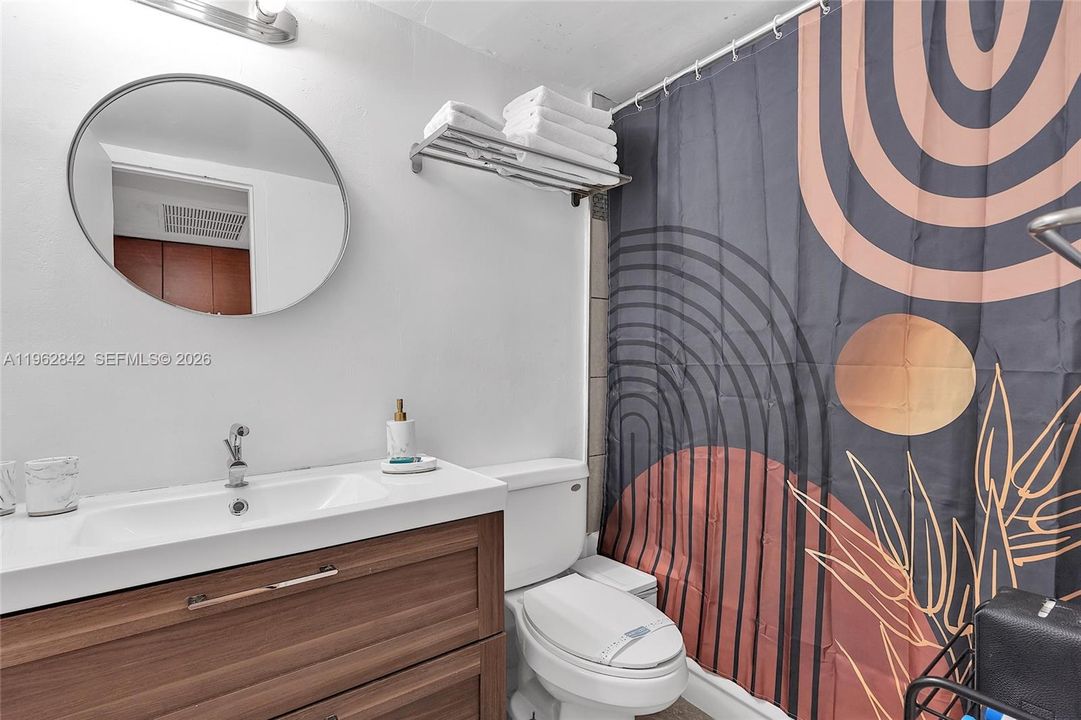 En Venta: $130,000 (0 camas, 1 baños, 360 Pies cuadrados)