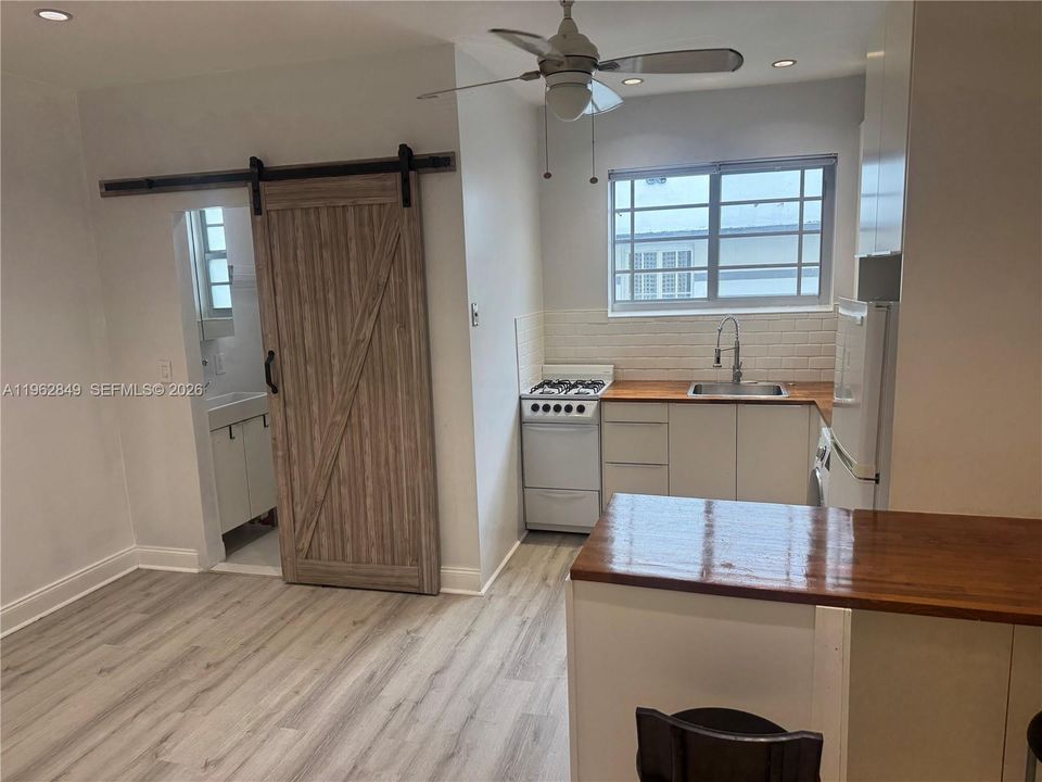 En Venta: $205,000 (1 camas, 1 baños, 420 Pies cuadrados)