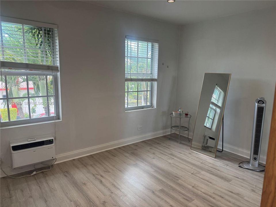 En Venta: $205,000 (1 camas, 1 baños, 420 Pies cuadrados)
