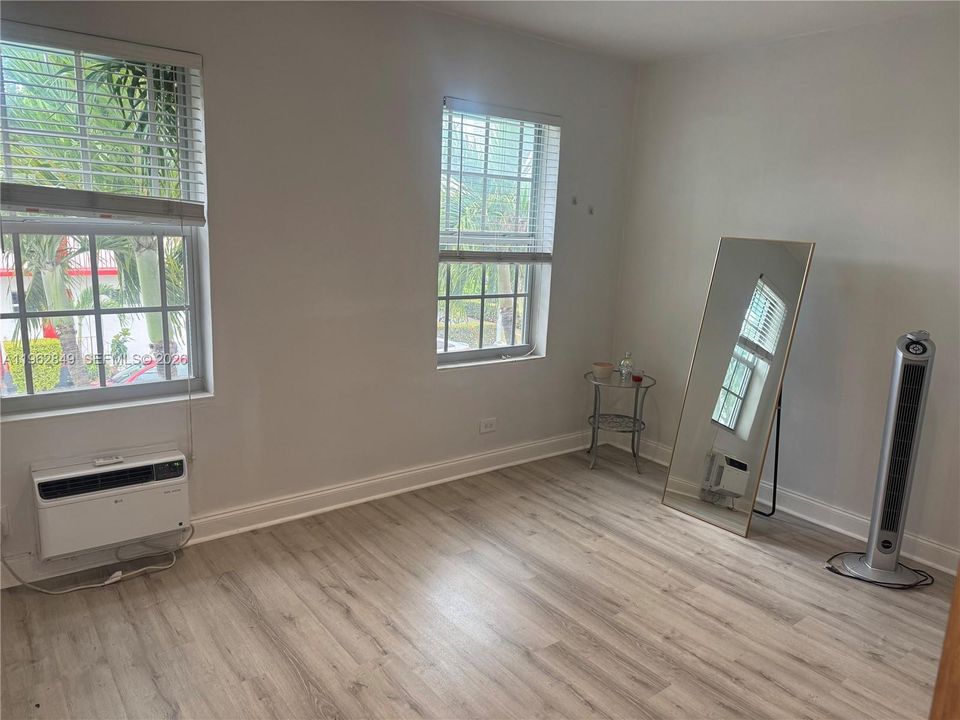 En Venta: $205,000 (1 camas, 1 baños, 420 Pies cuadrados)